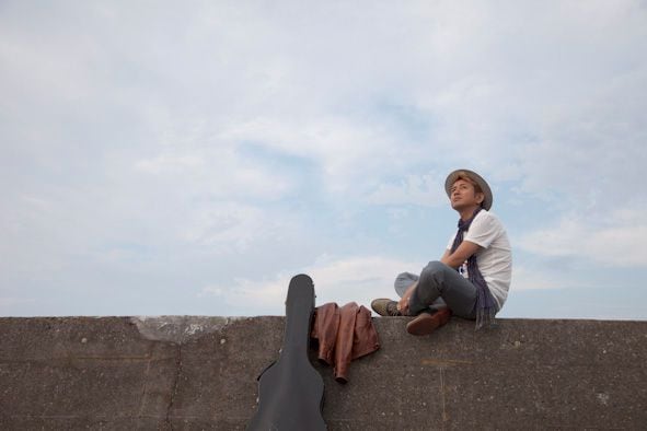 本日9月30日にコラボアルバム第2弾「F's シネマ」をリリースしたフミヤ。同作にはライブにも出演する河野丈洋（GOING UNDER GROUND）、和田唱（TRICERATOPS）、馬場俊英が楽曲を提供している。