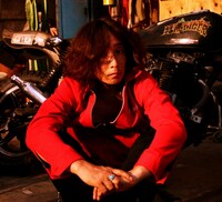 待望のニューアルバムを引っさげ、11月からは21公演におよぶ全国ツアー「GOD MOTEL」もスタート。