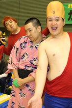 せんとくん、三遊亭好楽、ポニョのスリーショット（ガリットチュウ福島、レイザーラモンRG、デッカチャン）。