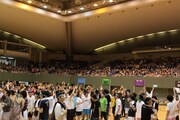 お客さんの温かい拍手に包まれ、夏の熱い大運動会は幕を閉じた。「また会いましょう！さようなら！」（ハロバイ金成） (c)フォトプロ