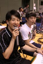 本戦MCのハロバイ金成とポテト少年団菊地。個性溢れすぎる中堅芸人約250人を3時間強にわたって見事にまとめあげた。　(c)フォトプロ　