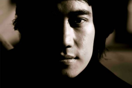 ソロプロジェクトTHE SHANGHAI RESTORATION PROJECTとして活躍する気鋭の中国系アメリカ人クリエイター、デイブ・リアン。