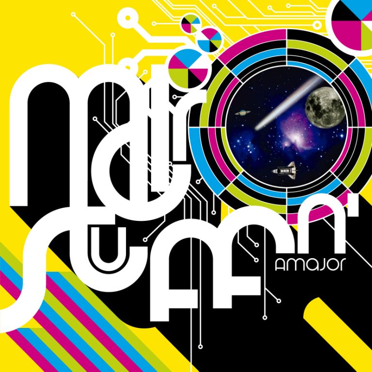 ポップなデザインの「AMAJOR」ジャケット。