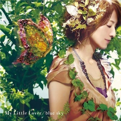 アルバムはCD盤とCD+DVD盤の2形態を用意。DVDの収録内容は後日発表される（写真は最新シングル「blue sky」CD盤ジャケット）。