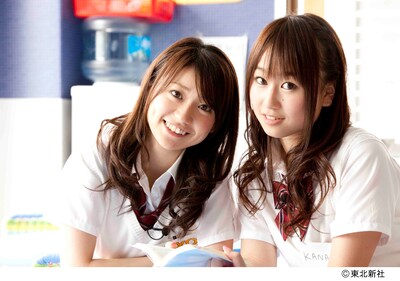 大島＆小林（写真）コンビは4歳児クラスの授業に挑戦。