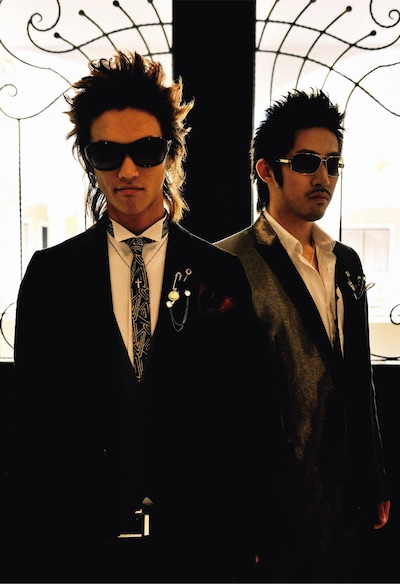 左がMC TOCで右がDJ KATSU。