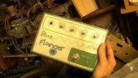 映画「FUZZ: THE SOUND THAT REVOLUTIONALIZED THE WORLD（ファズ：世界を変えた音）」のワンカット。