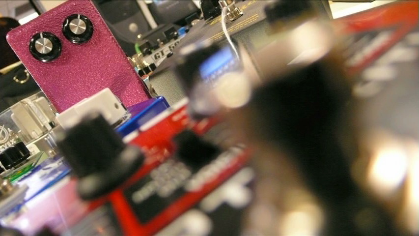 映画「FUZZ: THE SOUND THAT REVOLUTIONALIZED THE WORLD（ファズ：世界を変えた音）」のワンカット。