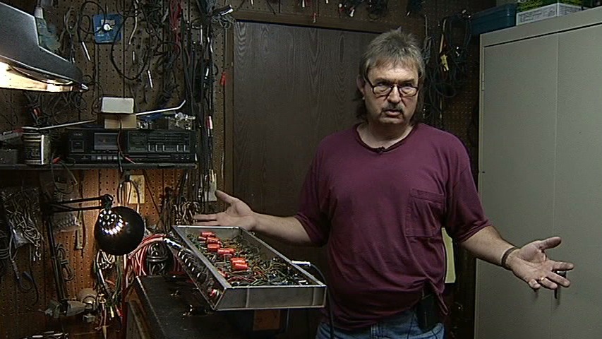 映画「FUZZ: THE SOUND THAT REVOLUTIONALIZED THE WORLD（ファズ：世界を変えた音）」のワンカット。