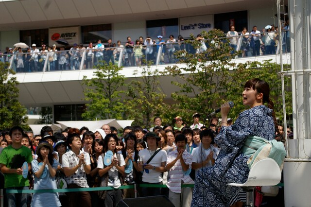 持田のおしとやかな浴衣姿に6000人分の視線が注がれた。