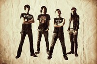 TOTALFAT（左端がShun、右端がKuboty）