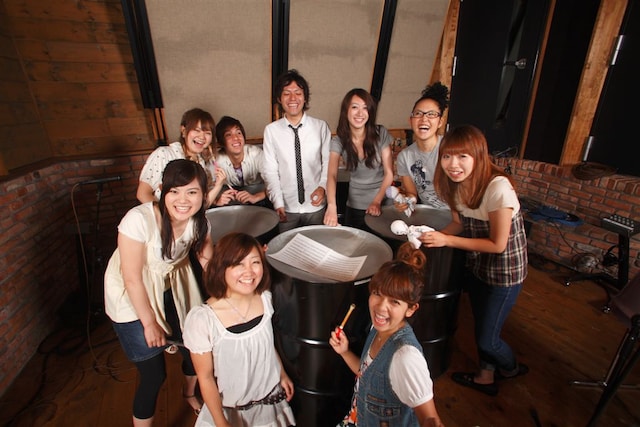 男女9人編成のPan Pop Paradise。