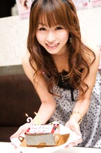 SDN48の見どころについて、めーたんは「AKB48ではやれなかったことを存分にやらせていただいているので。私が一番興奮しているところは、自分のユニット曲で“ある物”を持って振り回すシーンがあるんですけど、ファンの方々も『大堀やってるなーっ！』『大堀、SDNのほうが輝いてるじゃん！』と言ってくれます」とうれしそうに語った。