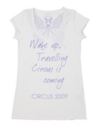 初回盤Bに封入されるTシャツ（白ボディ×紫プリント）