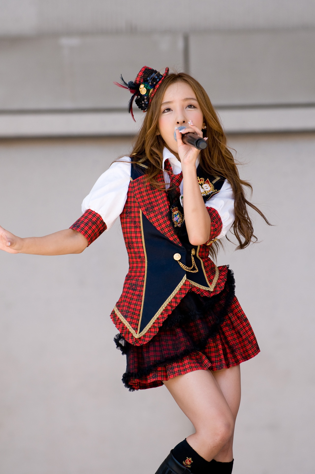 板野友美