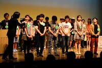 最終選考に残った6人。