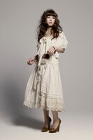 ゼロ年代の音楽シーンを語る上で外すことのできない存在となったやくしまるえつこ。