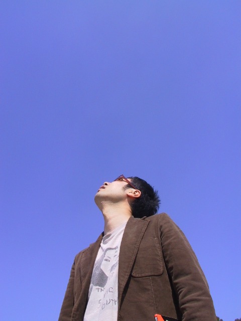 イベントを主催するエガワヒロシは1999年にデビューしたシンガーソングライター。2008年12月に3rdアルバム「MY NAME IS SMICHER」をリリースし、近年は作家として川村カオリ、CHAGE、中森明菜らに詞を提供するほか、ワカバのプロデュースなども担当している。