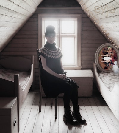 最新アルバム「eyja」（写真）のアートディレクション＆デザインはEd TSUWAKIによるもの。