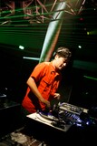 DJ TASAKA（写真：北岡一浩）