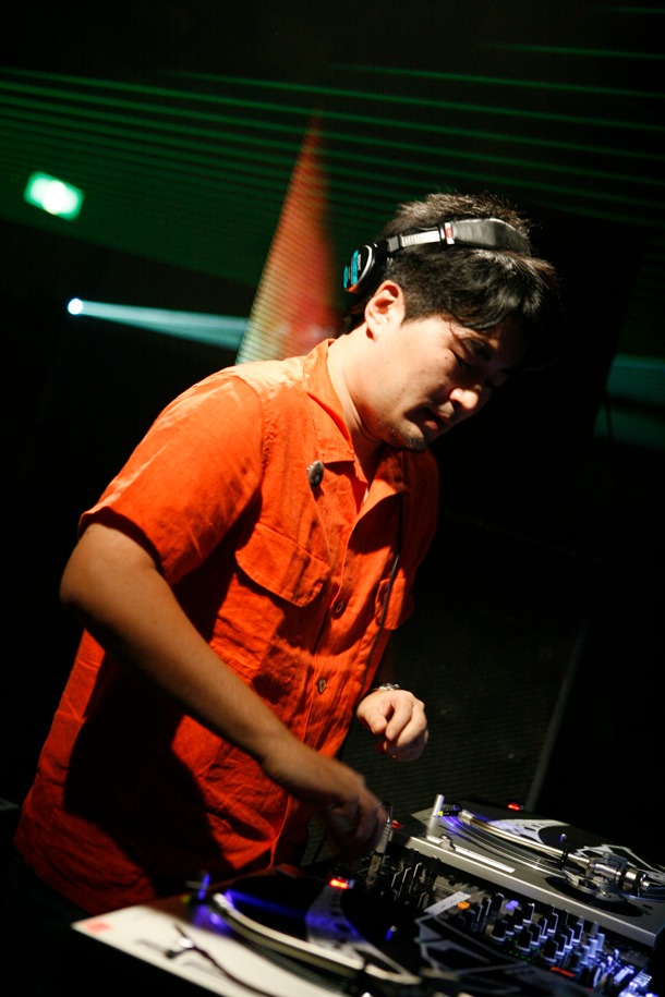 DJ TASAKA（写真：北岡一浩）