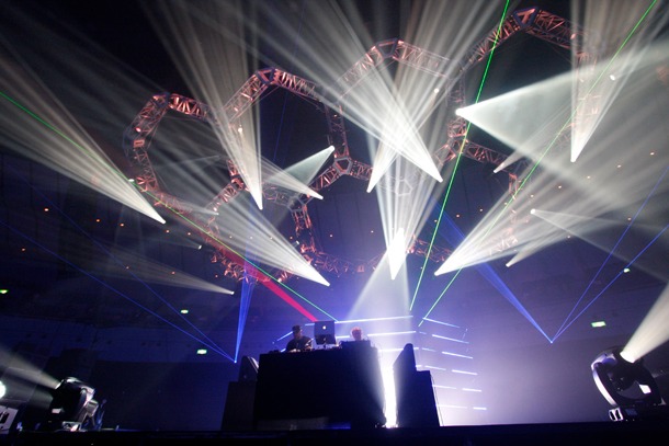 HARDFLOOR（写真：北岡一浩）