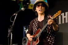 2曲を歌い終えたチャボは「サンキュー、レノン＆マッカートニー！」と叫んだ。