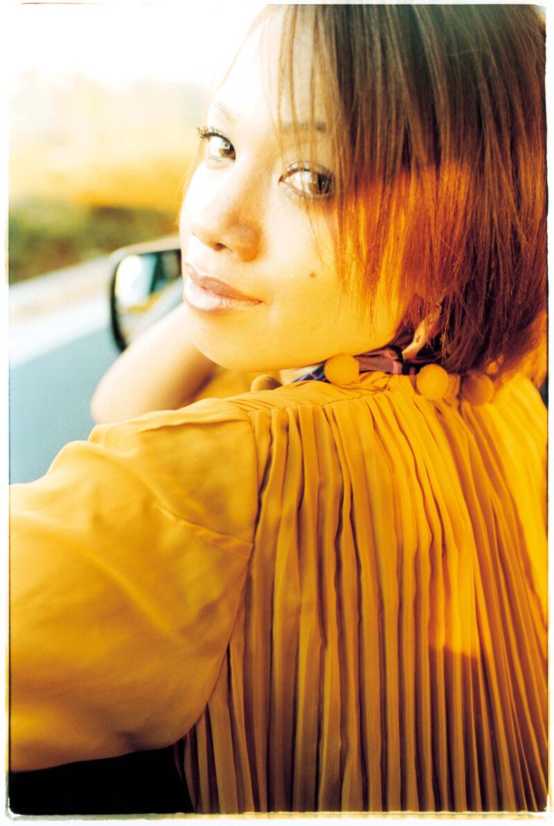 10月7日に配信限定シングル「One Way Love」でメジャーデビューするEMI MARIA。