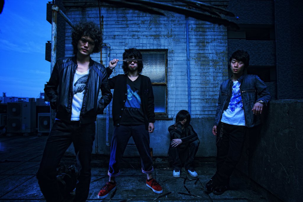 先日初の日本武道館公演を終えた9mm Parabellum Bullet。9月30日にはそのライブ音源を収録したニューシングル「Cold Edge e.p.」をリリースする。