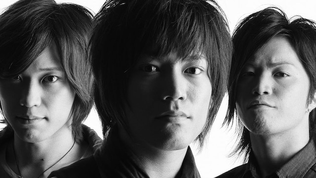 鈴木雄太（Vo,G）、金野倫仁（B）、伊東賢佑（Dr）の3人からなるバンド、Prague。鈴木と伊東は高校の同級生。