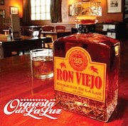 写真はアルバム「RON VIEJO」ジャケット。