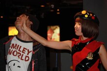 イゴール・ボブチャンチンのロシアンフックを想起させる、鋭さと破壊力を兼ね備えたレナの強烈なビンタ。格闘家としての血が目覚めた瞬間だ。