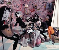 高橋瞳×BEAT CRUSADERSの「ウォーアイニー」は、9月9日に発売された「PRETTY IN PINK FLAMINGO サウンドトラック」（写真）に収録。