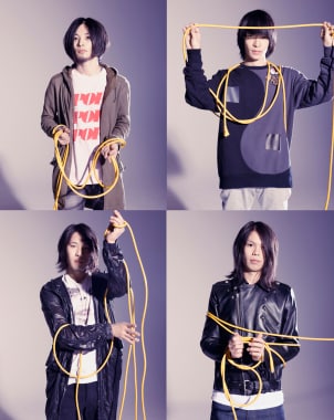 アルバム収録曲「LOST CONTROL」が主題歌に起用された映画「ロボゲイシャ」は、10月3日より全国公開開始。