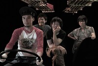 フラカンは10月17日に結成20周年記念の日比谷野音ワンマンライブ「20年だョ！全員集合」を行い、その後全国ツアー「20年だョ！ワンマン2デイズシリーズ～被り曲なしの2日間～」で札幌・仙台・広島を回る。来年まで徹底的に結成20周年を祝い続けるフラカンの、今後の動向に注目しておこう。