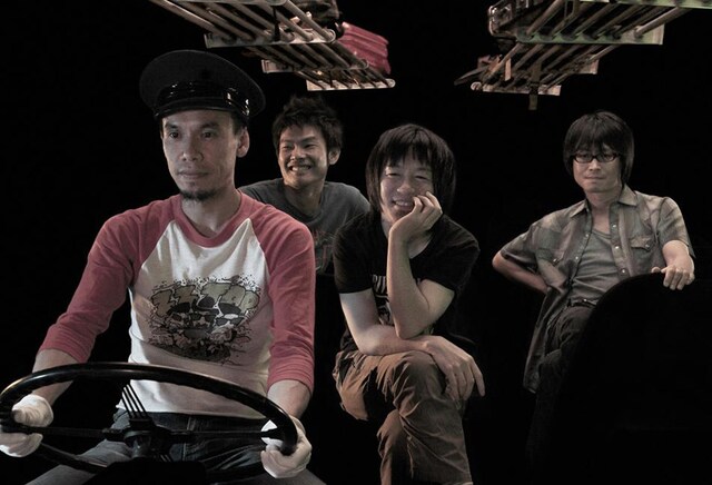 フラカンは10月17日に結成20周年記念の日比谷野音ワンマンライブ「20年だョ！全員集合」を行い、その後全国ツアー「20年だョ！ワンマン2デイズシリーズ～被り曲なしの2日間～」で札幌・仙台・広島を回る。来年まで徹底的に結成20周年を祝い続けるフラカンの、今後の動向に注目しておこう。