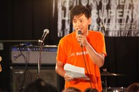 イベントのMCを務めた番組DJ、藤田琢己。