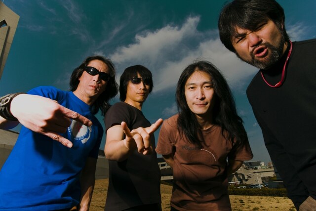 彼らが「OUTRAGE」というタイトルの作品を発表するのは、1987年のミニアルバム「OUTRAGE」以来二度目。ある意味で原点回帰とも言える新作が、シーンにどのような衝撃を与えるのか楽しみにしておこう。