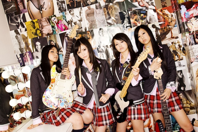 12月4日に「ファーストワンマンライブツアー～BEST★NAGOYA～」をスタートさせたSCANDAL。