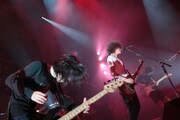 9月9日に行われた日本武道館公演以来のライブとなった9mm Parabellum Bullet。破竹の勢いで快進撃を続ける彼らならではの、インパクトの強いステージが繰り広げられた。