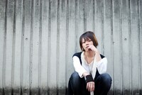 現在発売中の雑誌「ROCKIN'ON JAPAN」にインタビューが掲載されている圭。「あくまでもkannivalismの圭ではなく、クリエイター圭として、飾らぬ姿で出たい」ということで、誌面では写真のようなノーメイク姿を披露している。