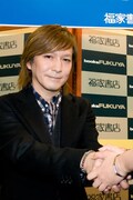小室哲哉出版記念サイン会「毎日必ず1曲作っている」