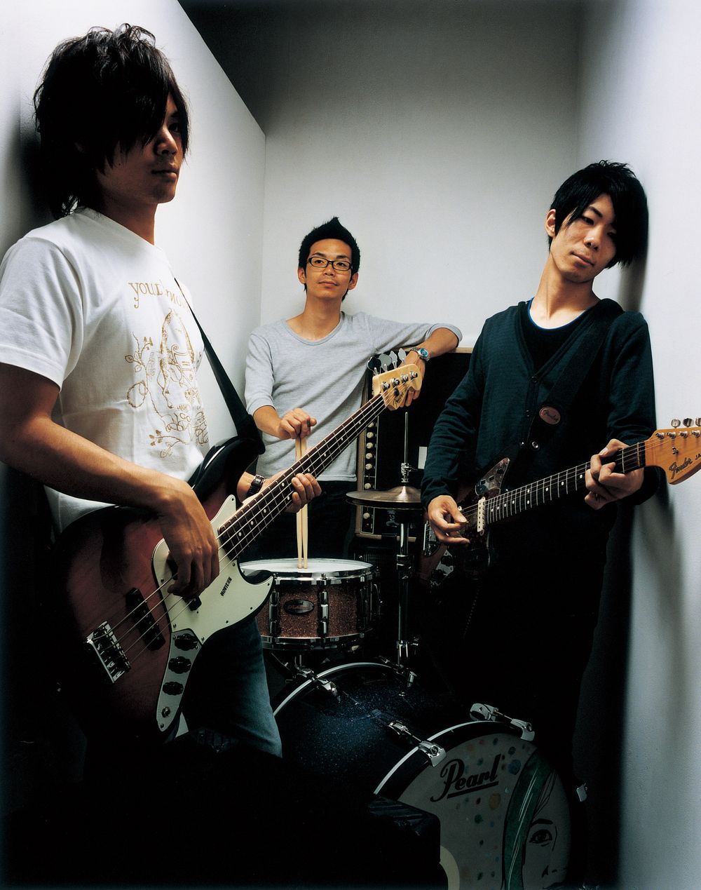 VINTAGE ROCKのTwitterオフィシャルアカウント（@vintagerock_std）では、随時イベントに関連した情報を発信中。ハッシュタグ「#hibiki_sm」も用意されている（写真はPeople In The Box）。