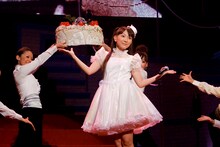 写真は9月18日（水）に配信される「堀江由衣をめぐる冒険II ～武道館で舞踏会～Q&A」のステージより。