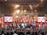 アイドリング!!!のメンバーは、今週末に幕張メッセで行われる「東京ゲームショウ2009」にも出演。詳細は、下記関連リンクにてチェックしよう。