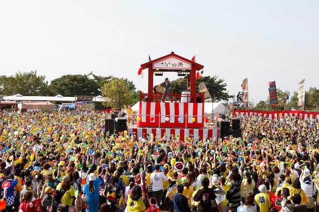 「さくら物語」の盆踊りバージョンは、後日着うたとして配信予定。ファンとの一体感が感じられる仕上がりが期待できそうだ。