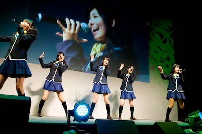 「手のひらの勇気」はアイドリング!!!、川嶋あい、ときメモの魅力が凝縮された、軽やかなポップチューン。