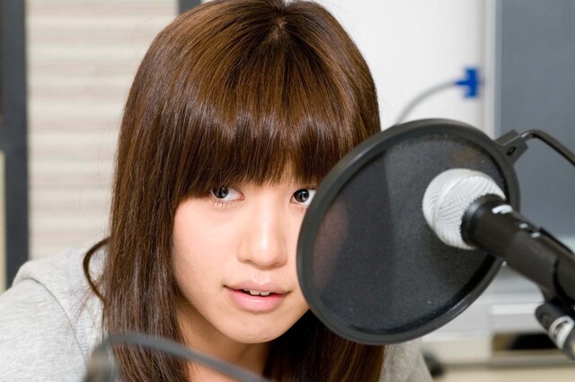 放送中にはリスナーから「ファンがPVを作るビデオコンテストをやってほしい」とのリクエストも。3人も「ぜひやりたい！」と、現場にいたスタッフに実施をお願いしていた。