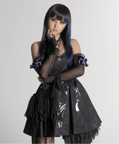 相棒HANGRY（吉澤ひとみ）欠席でソロ出演となったANGRY（石川梨華）。なお「NYAF」にはHANGRY & ANGRYのキャラクターデザイナーGASHICON（ガシコン）も参加する。