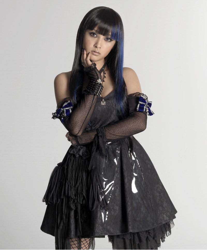 相棒HANGRY（吉澤ひとみ）欠席でソロ出演となったANGRY（石川梨華）。なお「NYAF」にはHANGRY & ANGRYのキャラクターデザイナーGASHICON（ガシコン）も参加する。